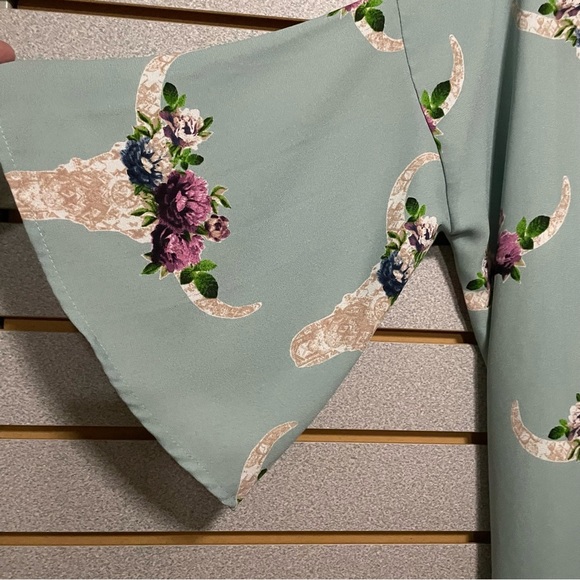 Peach Love Medium Light Green Floral Steer head Kimono Bell Sleeves Medium Tie F - Picture 4 of 5